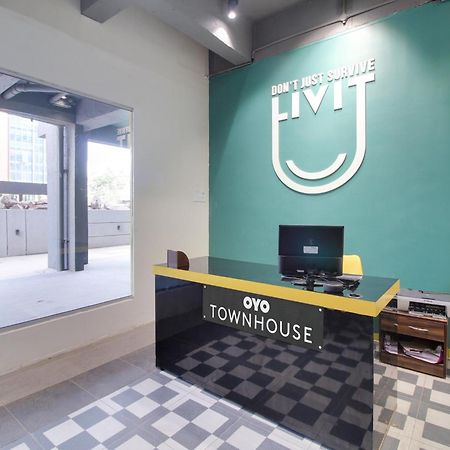 Hotel Super Oyo Townhouse 1237 Balewadi Méribel Village Zewnętrze zdjęcie