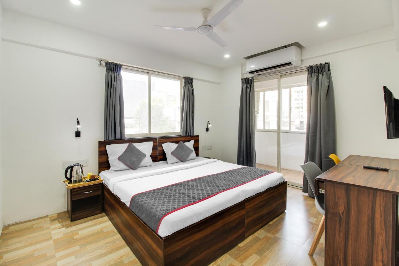Hotel Super Oyo Townhouse 1237 Balewadi Méribel Village Zewnętrze zdjęcie