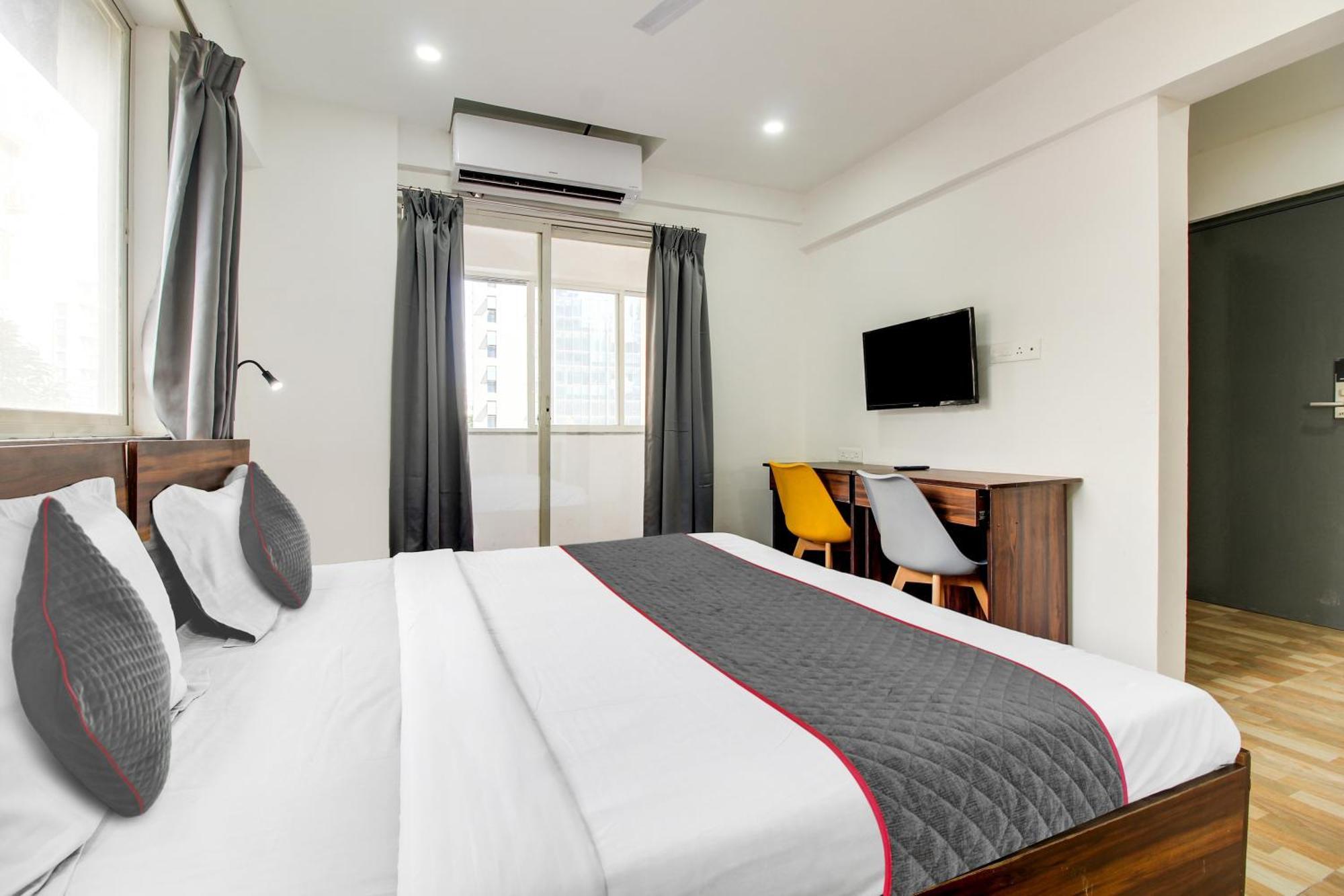 Hotel Super Oyo Townhouse 1237 Balewadi Méribel Village Zewnętrze zdjęcie