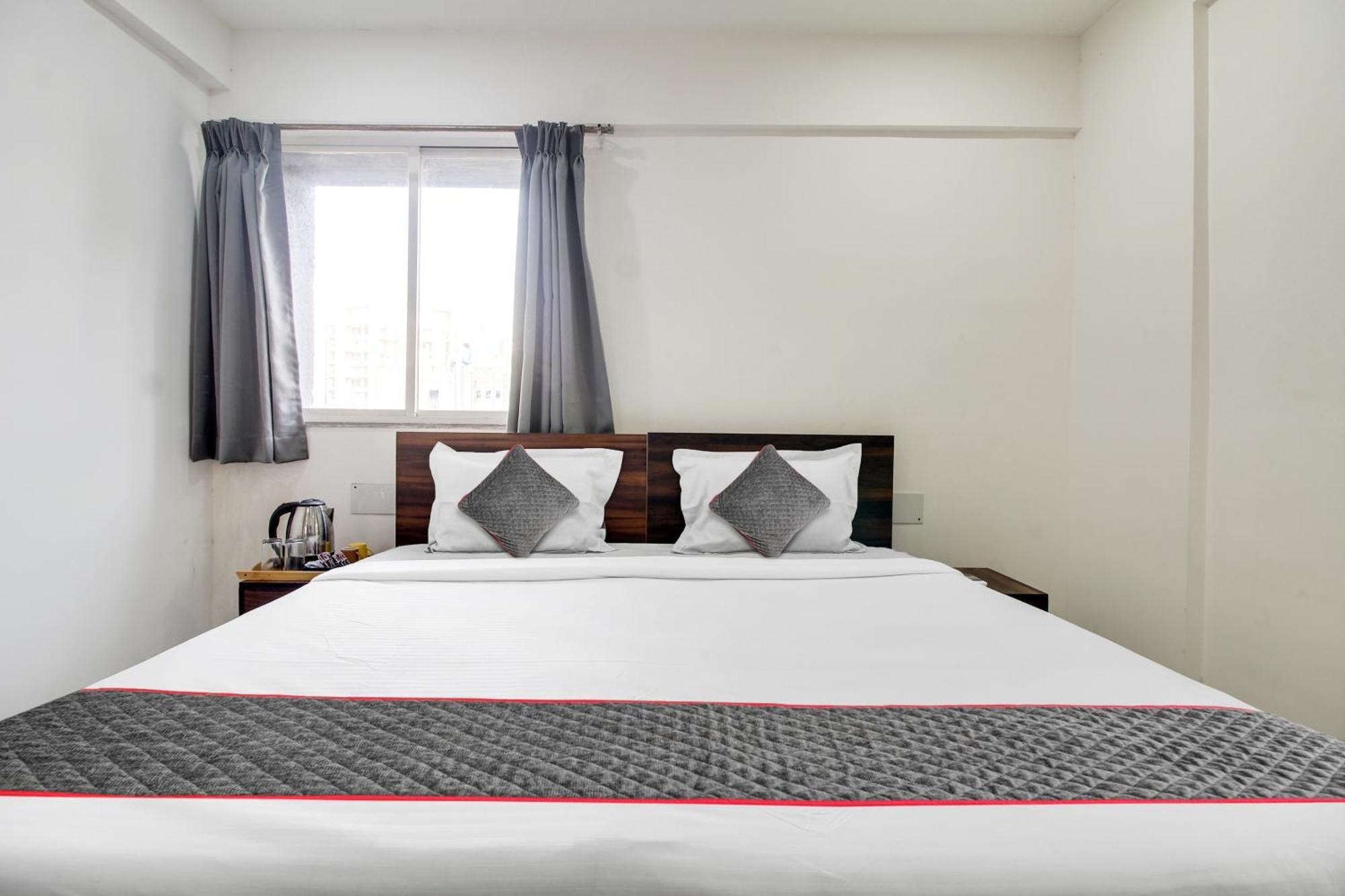 Hotel Super Oyo Townhouse 1237 Balewadi Méribel Village Zewnętrze zdjęcie